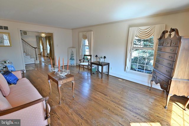 27 RAPHAEL RD, Hockessin, DE 19707