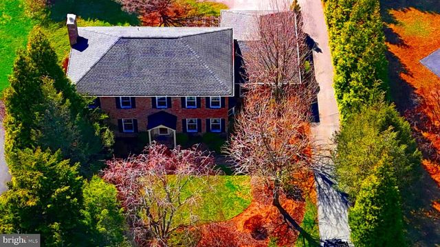 27 RAPHAEL RD, Hockessin, DE 19707