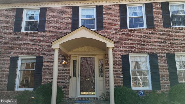 27 RAPHAEL RD, Hockessin, DE 19707