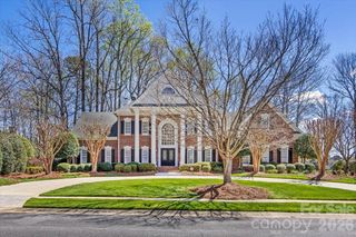 6241 Glynmoor Lakes Drive, Charlotte, NC 28277