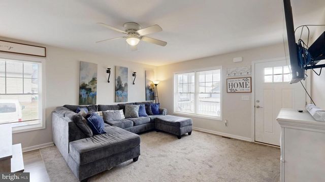 211 RAILROAD AVE, Harrington, DE 19952