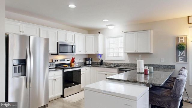 211 RAILROAD AVE, Harrington, DE 19952