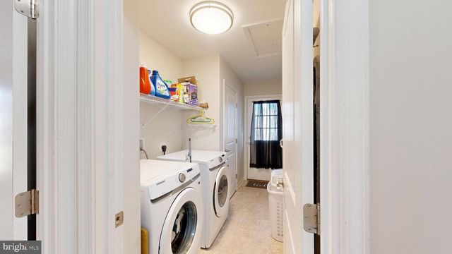 211 RAILROAD AVE, Harrington, DE 19952