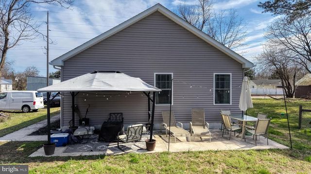 211 RAILROAD AVE, Harrington, DE 19952