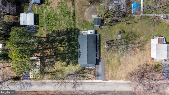 211 RAILROAD AVE, Harrington, DE 19952