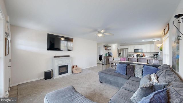 211 RAILROAD AVE, Harrington, DE 19952