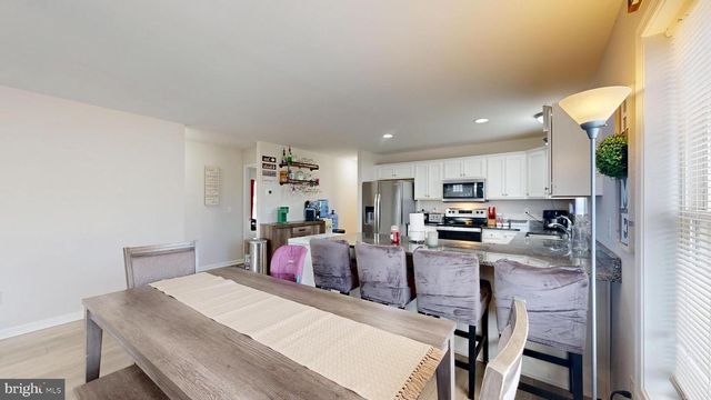 211 RAILROAD AVE, Harrington, DE 19952