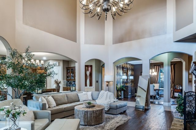 2810 Baker Street, Sachse, TX 75048