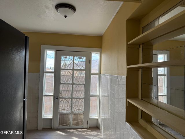 1213 N Boone Street, El Paso, TX 79903