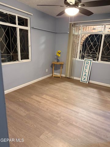 1213 N Boone Street, El Paso, TX 79903