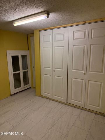 1213 N Boone Street, El Paso, TX 79903