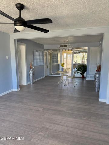 1213 N Boone Street, El Paso, TX 79903