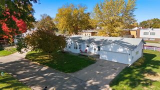 208 Union Street, Pella, IA 50219