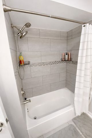 5749 Circle Drive, Oak Lawn, IL 60453