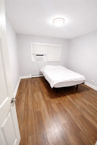 5749 Circle Drive, Oak Lawn, IL 60453