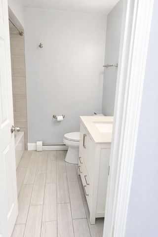 5749 Circle Drive, Oak Lawn, IL 60453