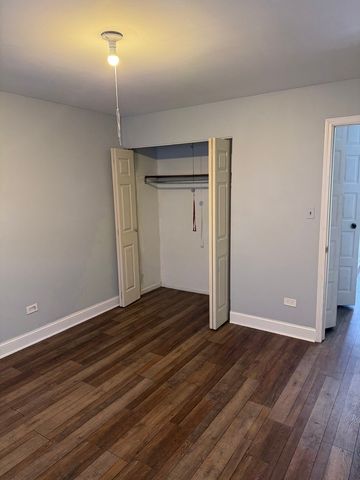 5749 Circle Drive, Oak Lawn, IL 60453