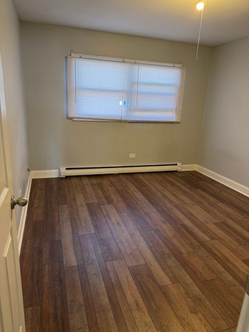 5749 Circle Drive, Oak Lawn, IL 60453