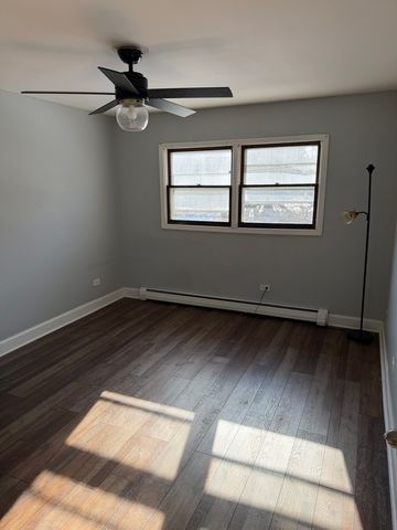 5749 Circle Drive, Oak Lawn, IL 60453