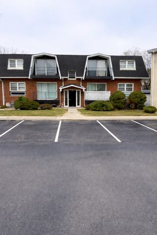 5749 Circle Drive, Oak Lawn, IL 60453