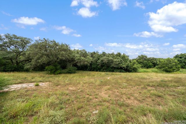 1834 Enero Park, San Antonio, TX 78230