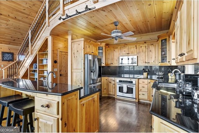279 Rising Star Lane, Mineral Bluff, GA 30559