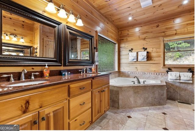 279 Rising Star Lane, Mineral Bluff, GA 30559