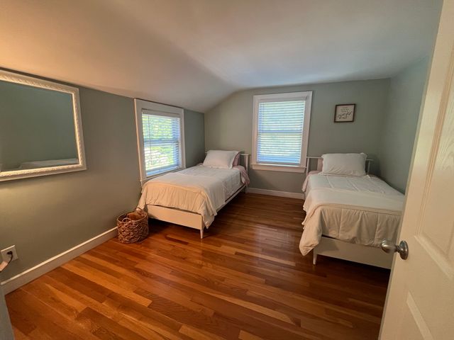 11 Phyllis Avenue, Burlington, MA 01803