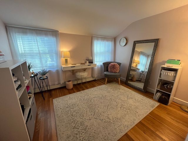 11 Phyllis Avenue, Burlington, MA 01803