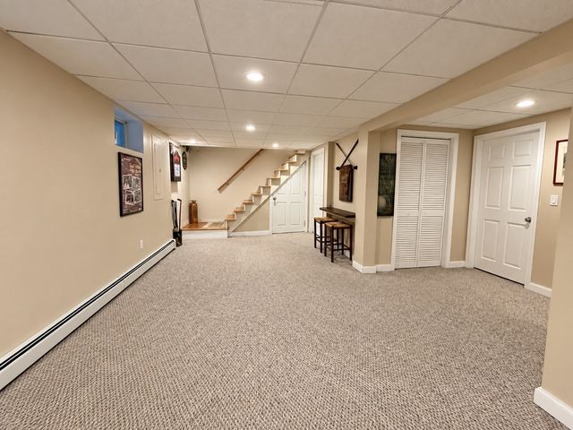 11 Phyllis Avenue, Burlington, MA 01803