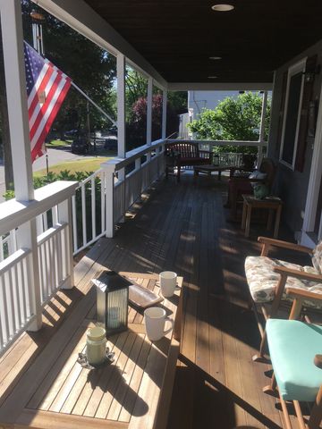 11 Phyllis Avenue, Burlington, MA 01803