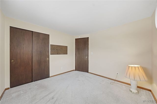 211 Sprucewood Drive, Cheektowaga, NY 14227