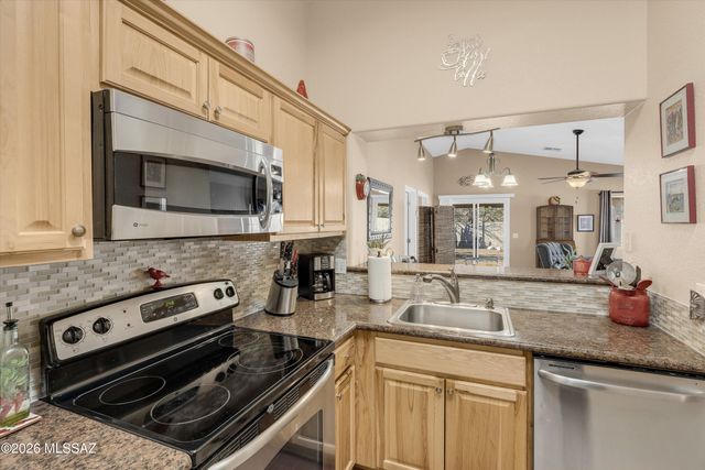 13231 N Classic Overlook Court, Oro Valley, AZ 85755