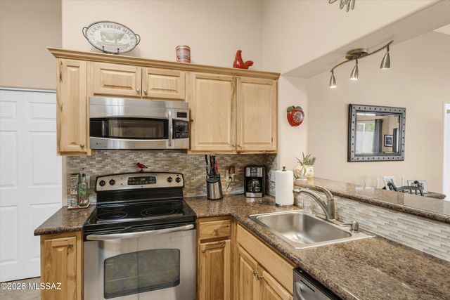 13231 N Classic Overlook Court, Oro Valley, AZ 85755