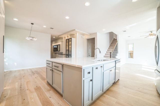 14300 McCoy LOOP 21, Austin, TX 78717