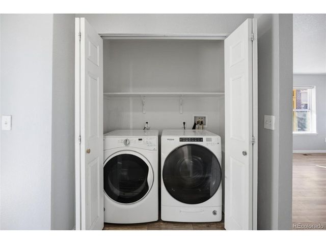 23501 E Saratoga Cir, Aurora, CO 80016