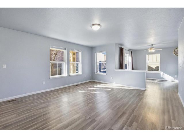 23501 E Saratoga Cir, Aurora, CO 80016