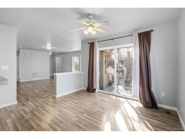 23501 E Saratoga Cir, Aurora, CO 80016