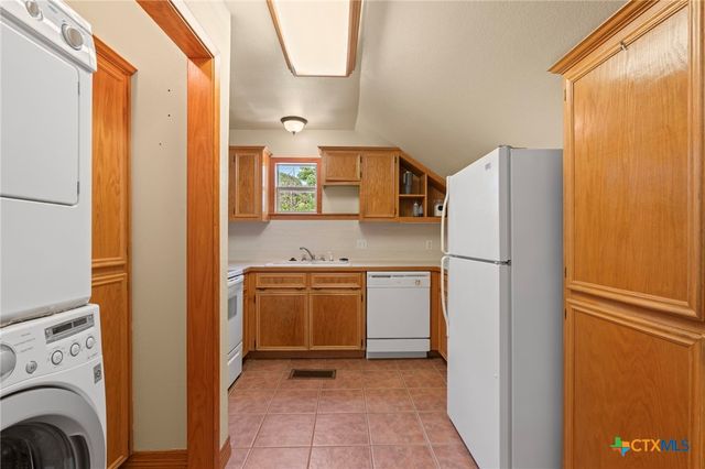 616 N Beal Street, Belton, TX 76513