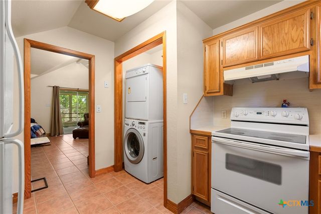 616 N Beal Street, Belton, TX 76513