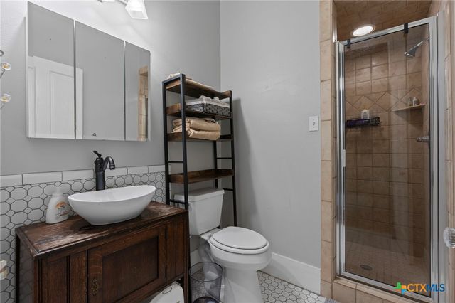 616 N Beal Street, Belton, TX 76513