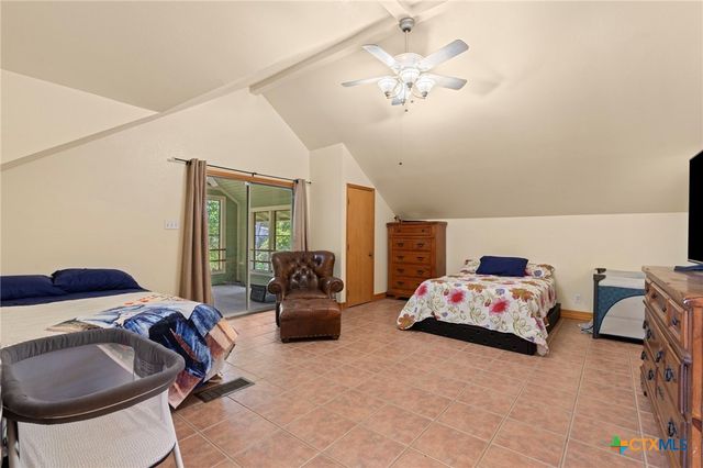 616 N Beal Street, Belton, TX 76513