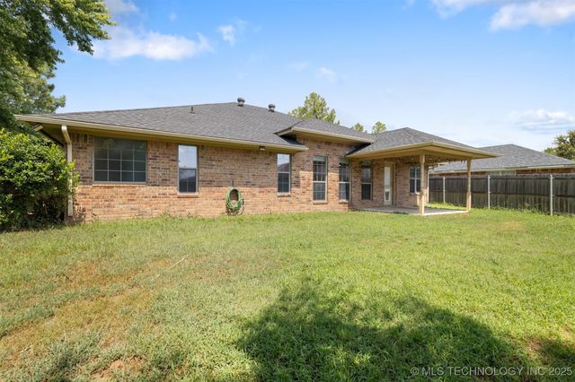 5428 Roadrunner Drive, Durant, OK 74701