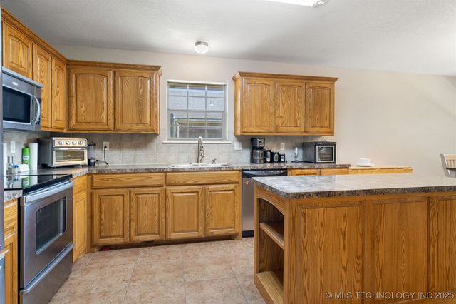 5428 Roadrunner Drive, Durant, OK 74701