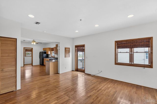 7227 Sharp Reef Rd 1, Pensacola, FL 32507