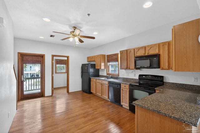 7227 Sharp Reef Rd 1, Pensacola, FL 32507