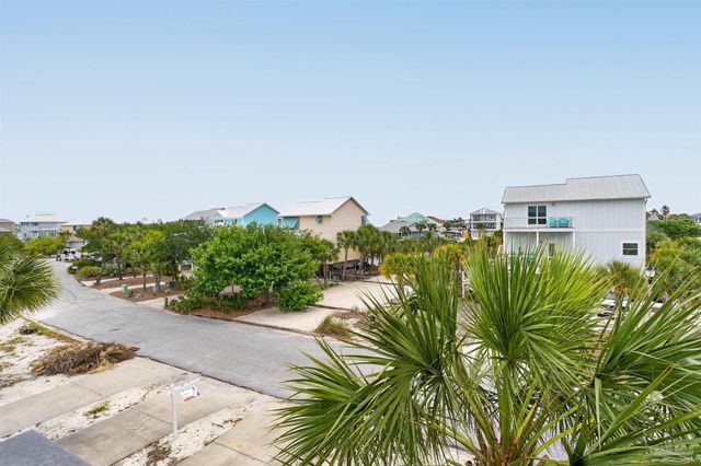 7227 Sharp Reef Rd 1, Pensacola, FL 32507