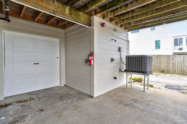 7227 Sharp Reef Rd 1, Pensacola, FL 32507