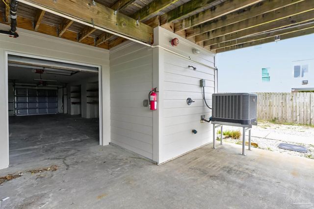 7227 Sharp Reef Rd 1, Pensacola, FL 32507