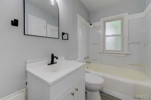 8067 Aline Avenue, Berkeley, MO 63134